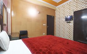 Hotel Mannat Moradabad 3*