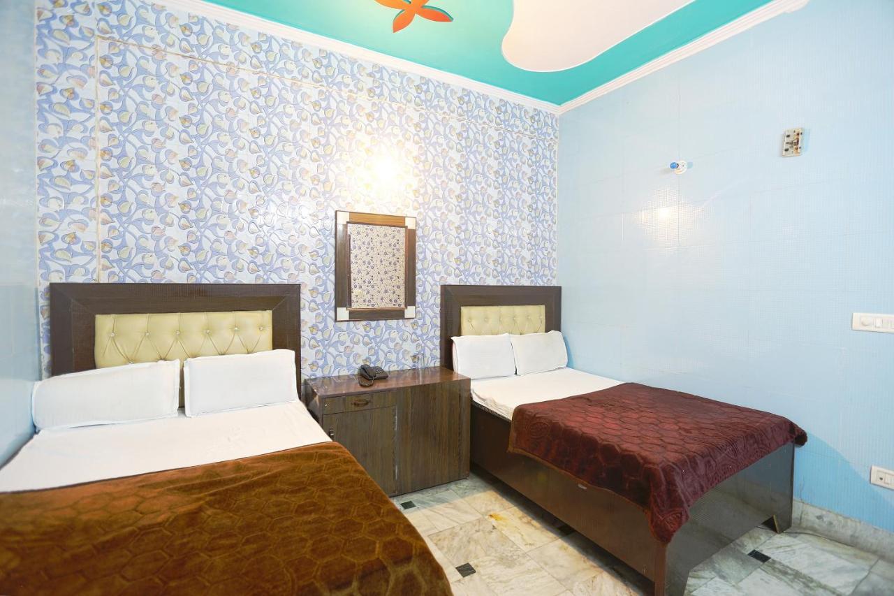 Spot On 43436 Hotel Mannat Spot Moradabad Exterior photo